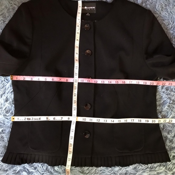 Sag Harbor Black Suit Jacket - Picture 9 of 9